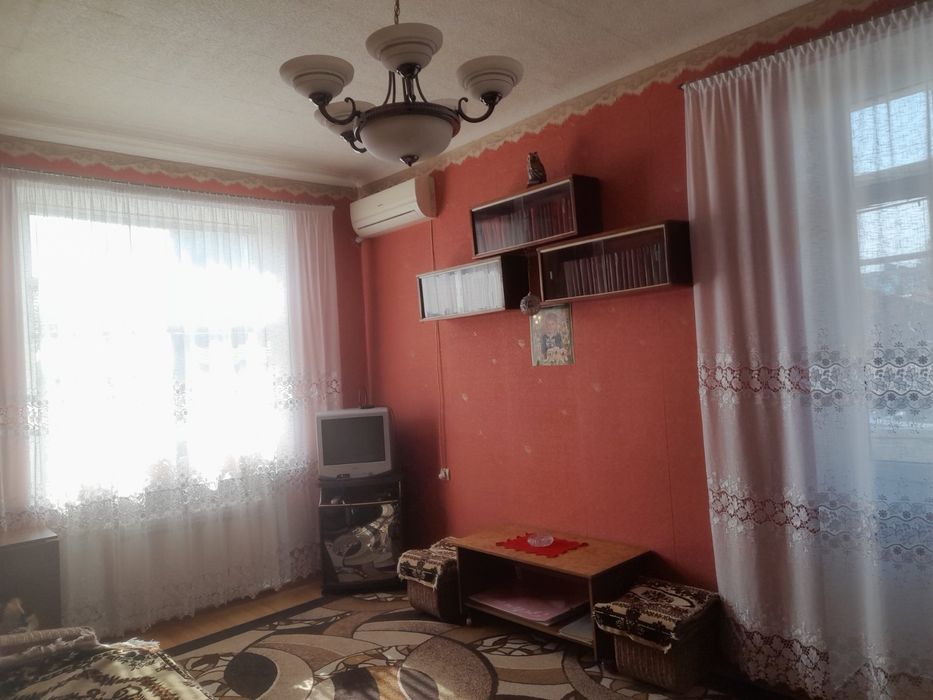 Продам 2ком.квартиру. Сталинка Спецпроэкт. Парк Т. Г. Шевченка. 4этаж