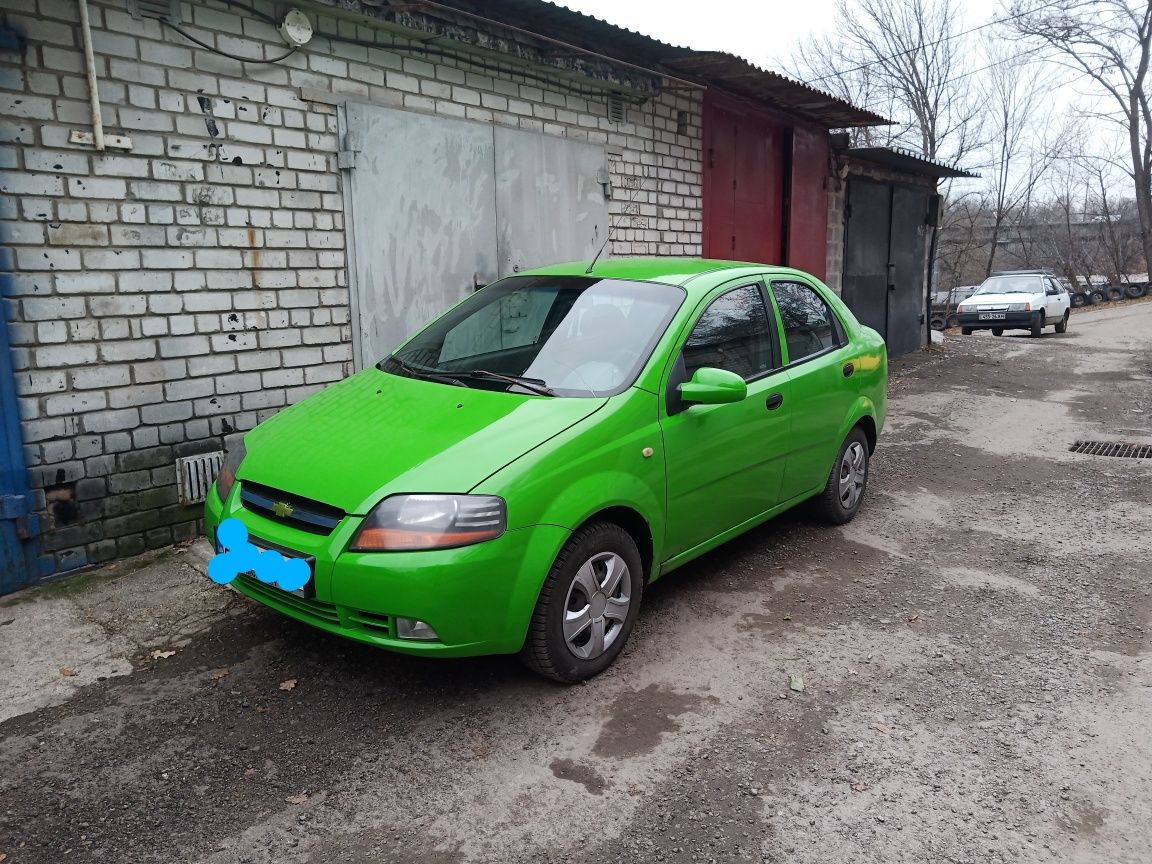 Авео т-200  седан 2005 .ГБО.