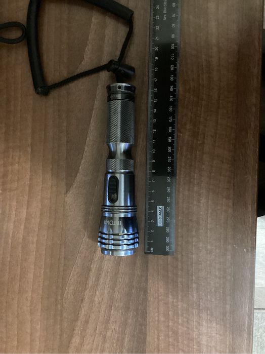 Фанарик  тактический  влагостойкий.