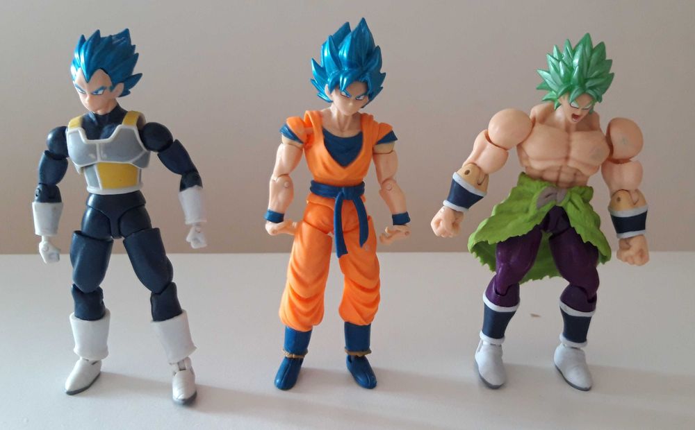 Conjunto figuras DrangonbAll