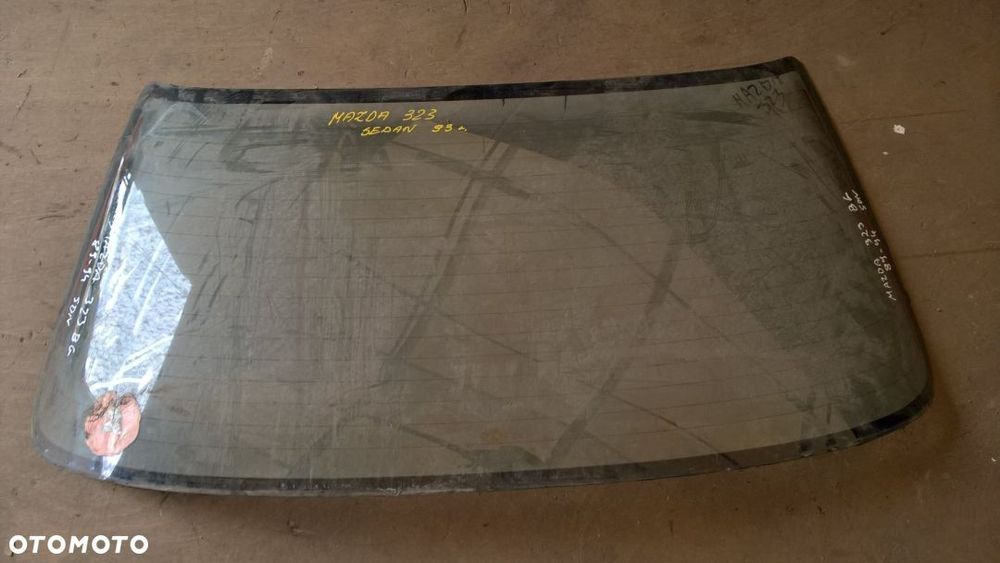 SZYBA TYLNA MAZDA 323 89-94 BG