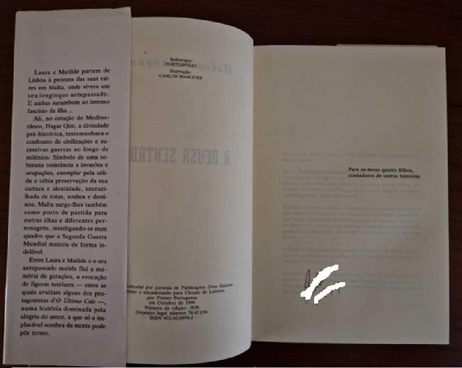 Livro “A deusa sentada” de Helena Marques