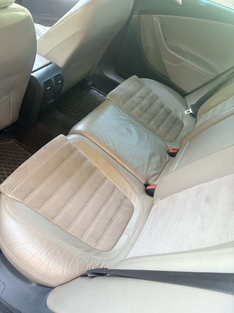 Volkswagen Passat  2.0  TDI R LINE 4x4 2010 r