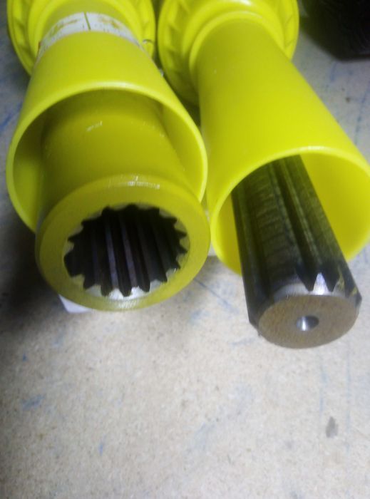 Wałek wom  75cm frezowany 540Nm do np rębak rozdrabniacz opryskiwacz