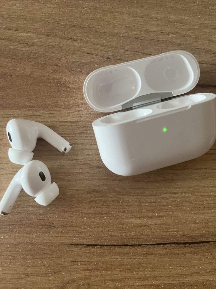 sluchawki airpods pro2