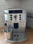 Automatyczny express do kawy DeLonghi  Magnifica S