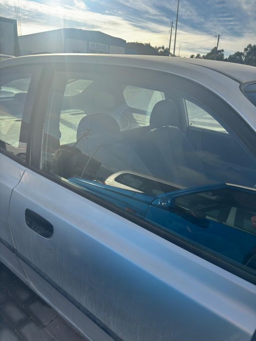 Hyundai Accent.       .