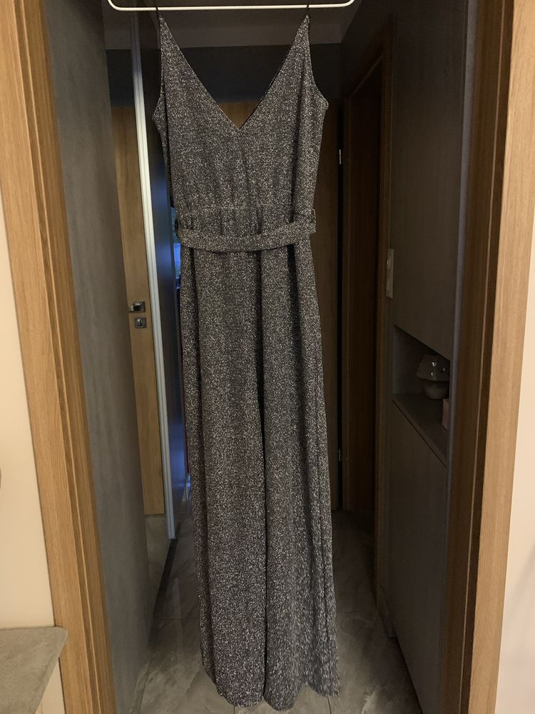 Wizytowy błyszczacy kombinezon H&M, rozm. XS