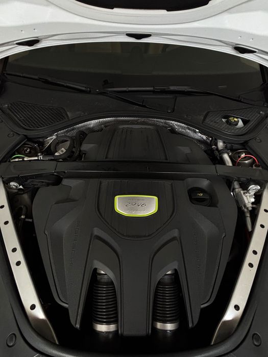 Porsche pannamera 4 e-hybrid