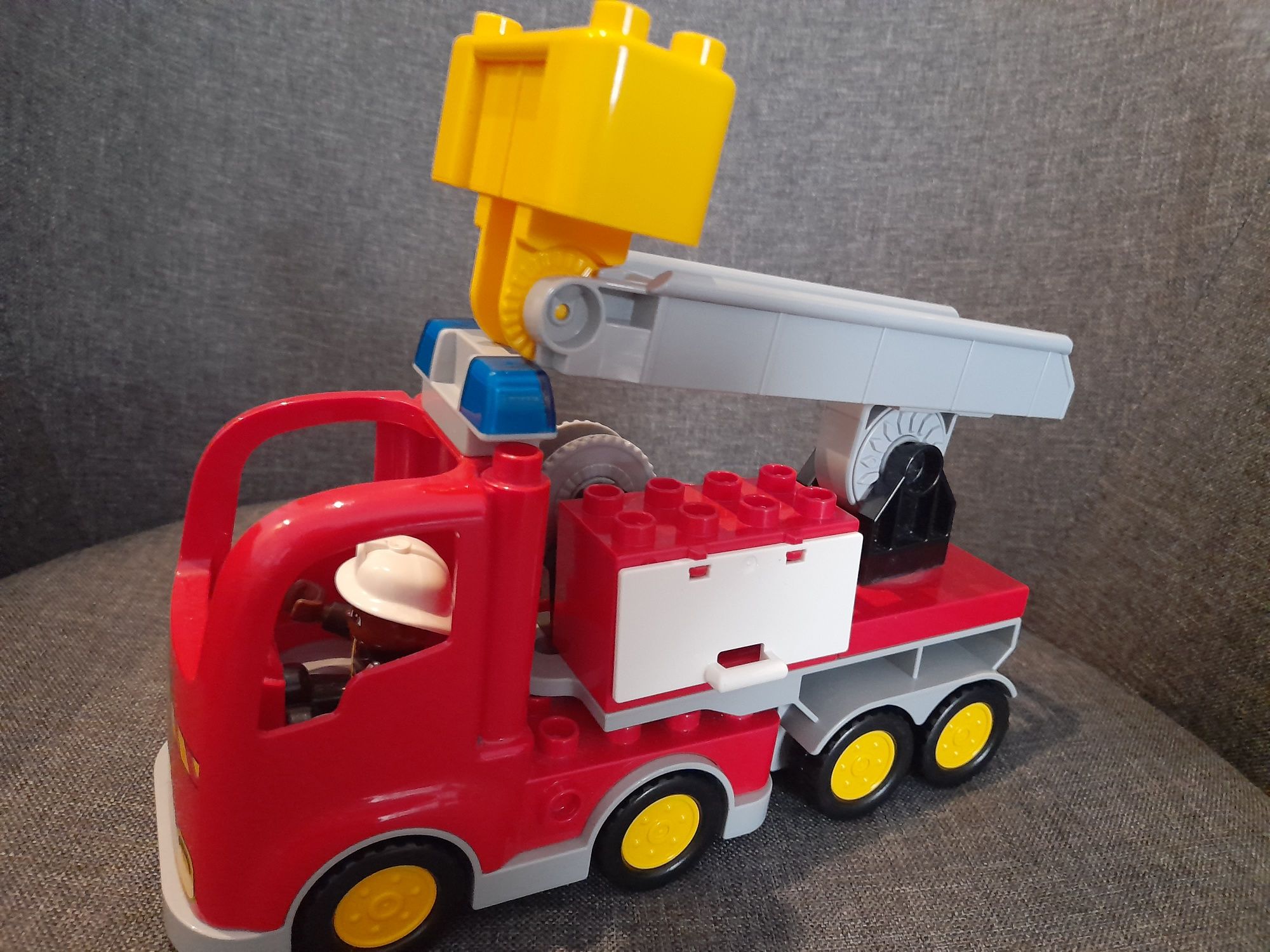 Lego duplo wóz strażacki duży