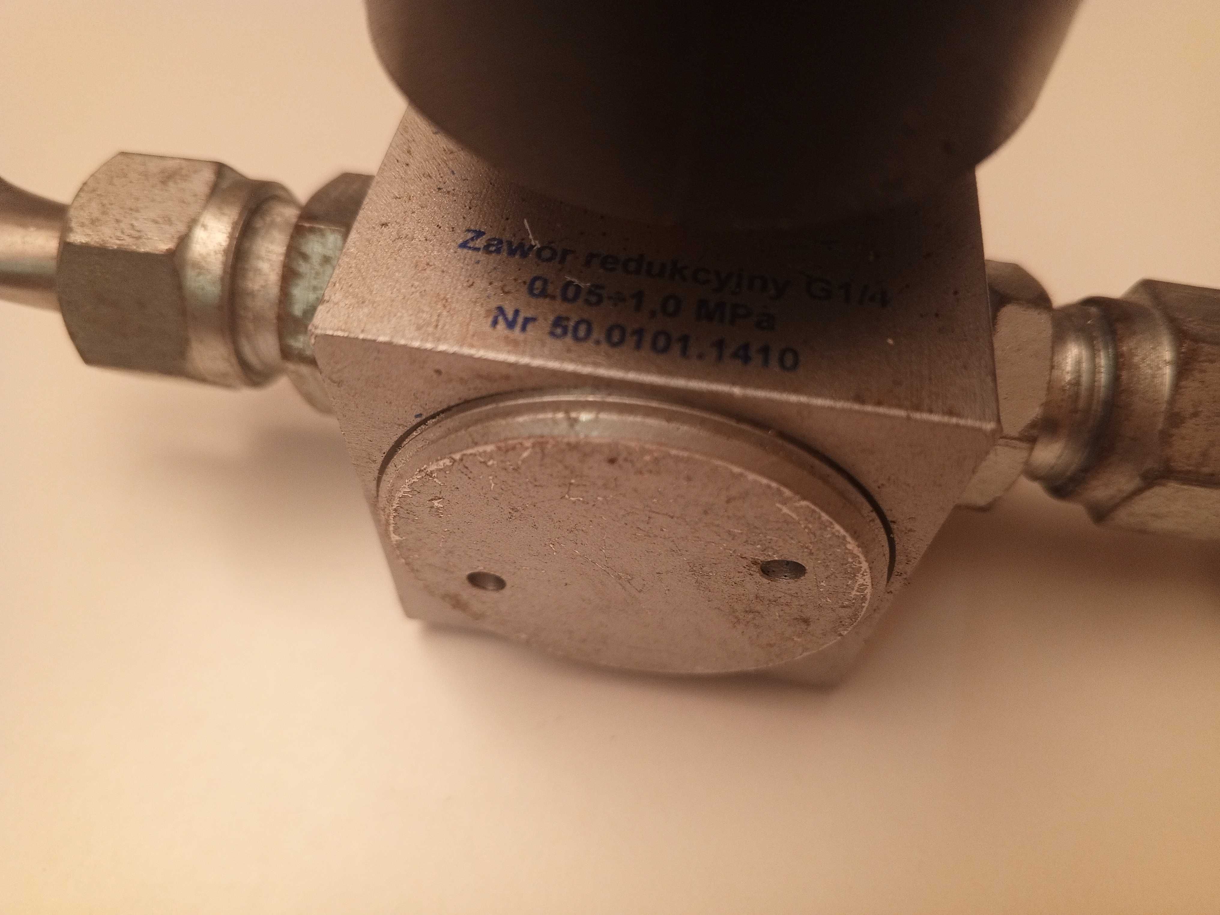 Mały zawór redukcyjny G1/4 0,5-1,0 MPa - KFM