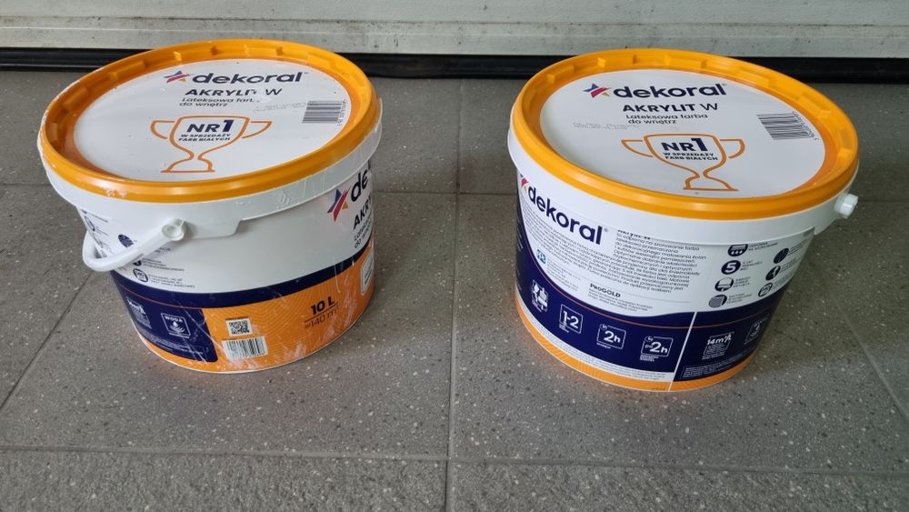 Farba biała Akrylit ok. 16 l