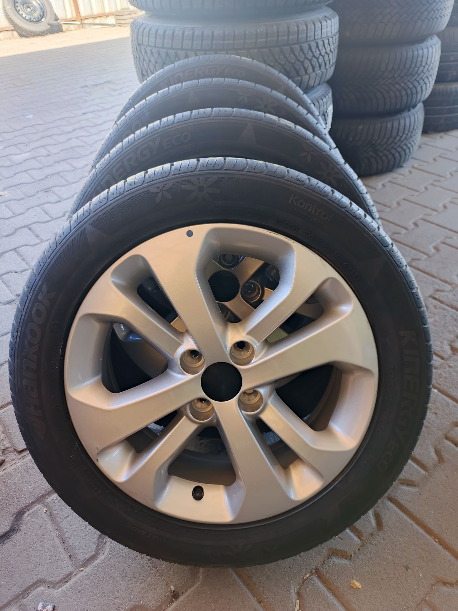 Koła aluminiowe letnie 4x100 Hankook 195/55/16