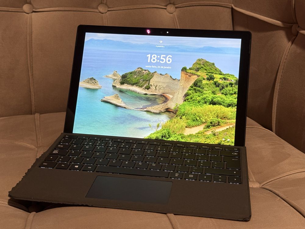 Microsoft Surface Pro 6