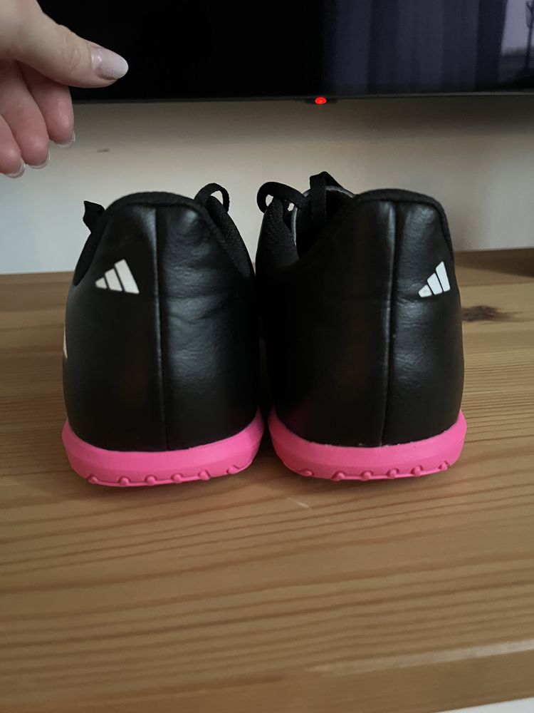 Halowki adidas 40 2/3 Jak Nowe