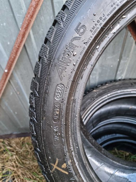 Michelin	Alpin 5 225/45 R17