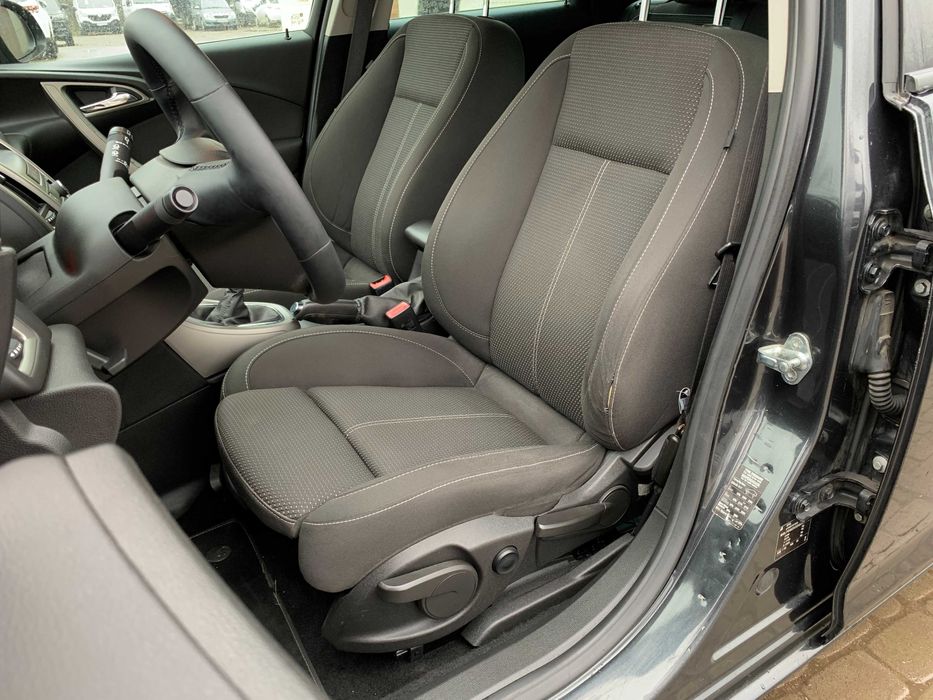 Opel Astra 2013 1.7 дизель