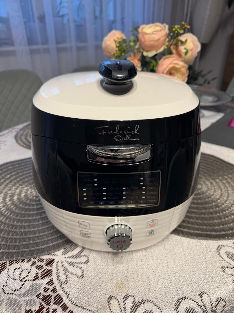 Multi-cooker Model DE-01