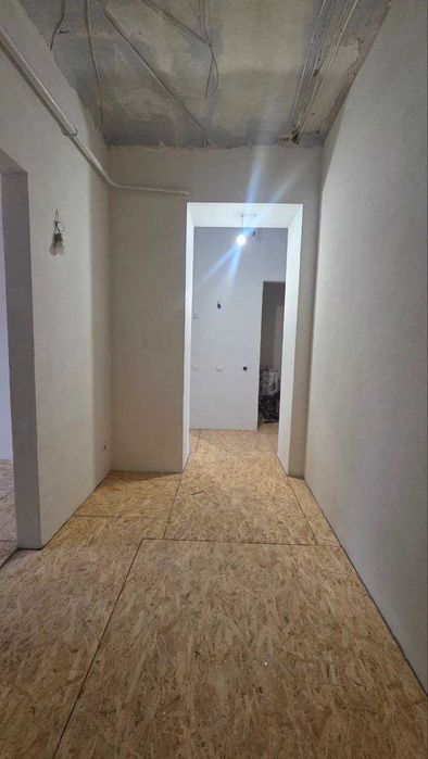 Продам 2 комнатна с СТАЛИНКУ с автономкой, центр, alm