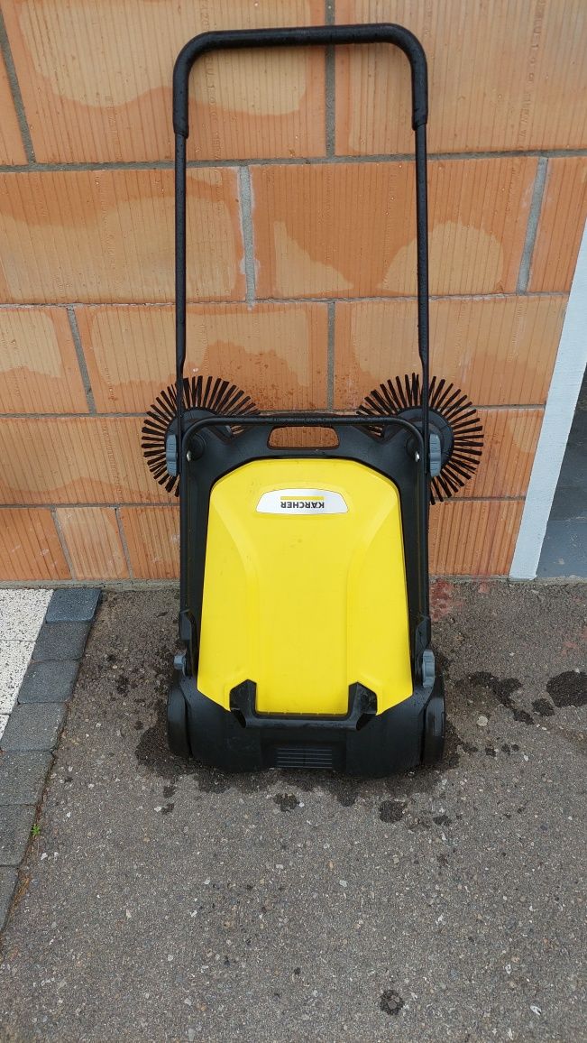 Jak NOWA Zamiatarka karcher