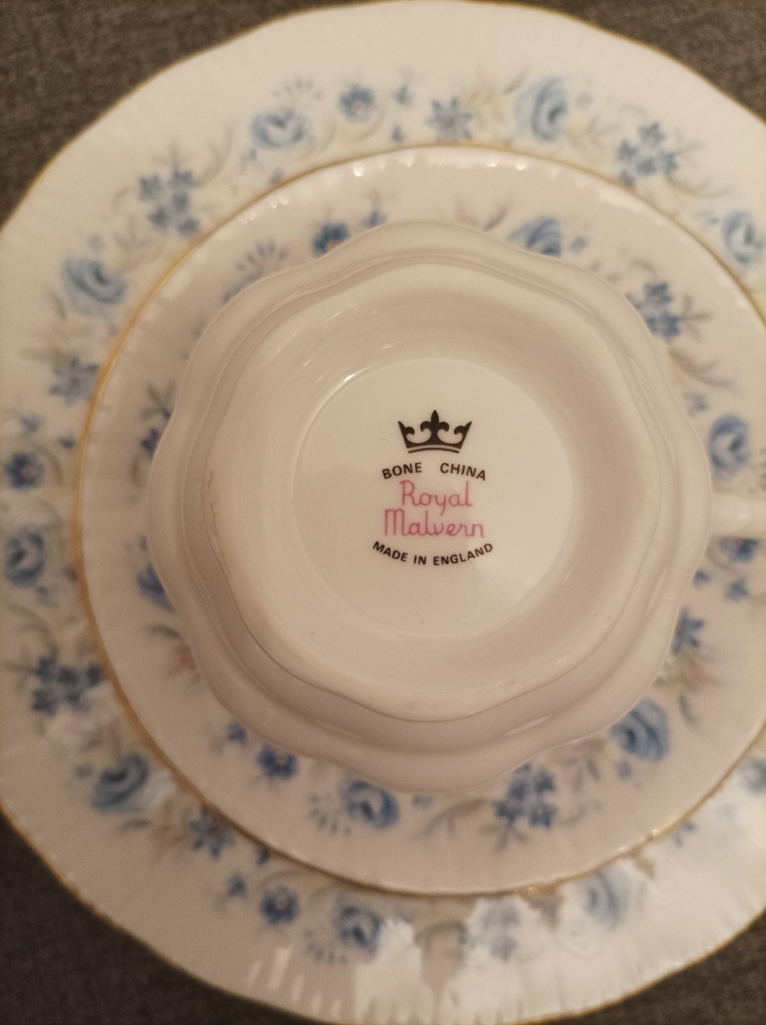 Porcelana , Filiżanka zestaw śniadaniowy Royal Malyern - stan idealny