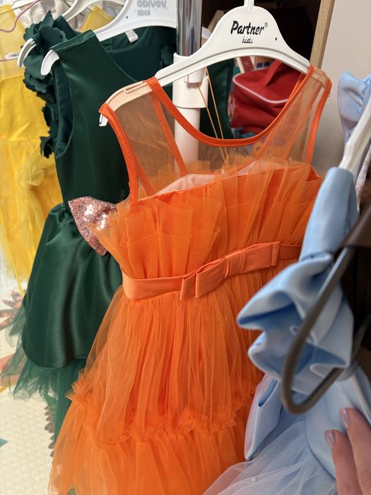 Прокат карнавальних костюмів