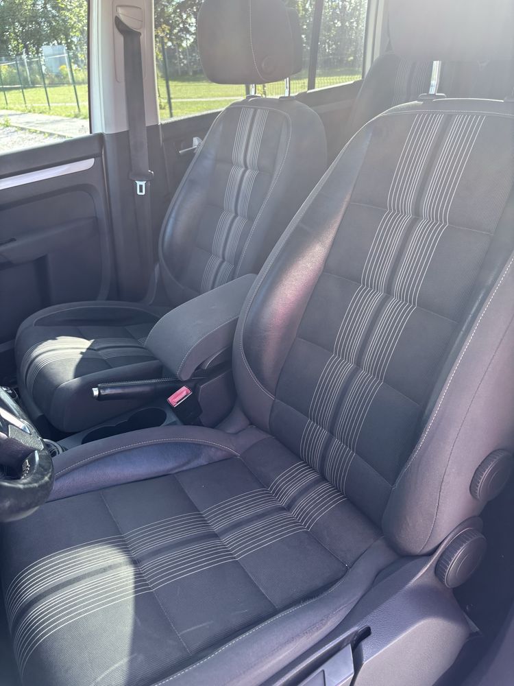 Volkswagen Touran 2.0 Tdi Match 7 osob