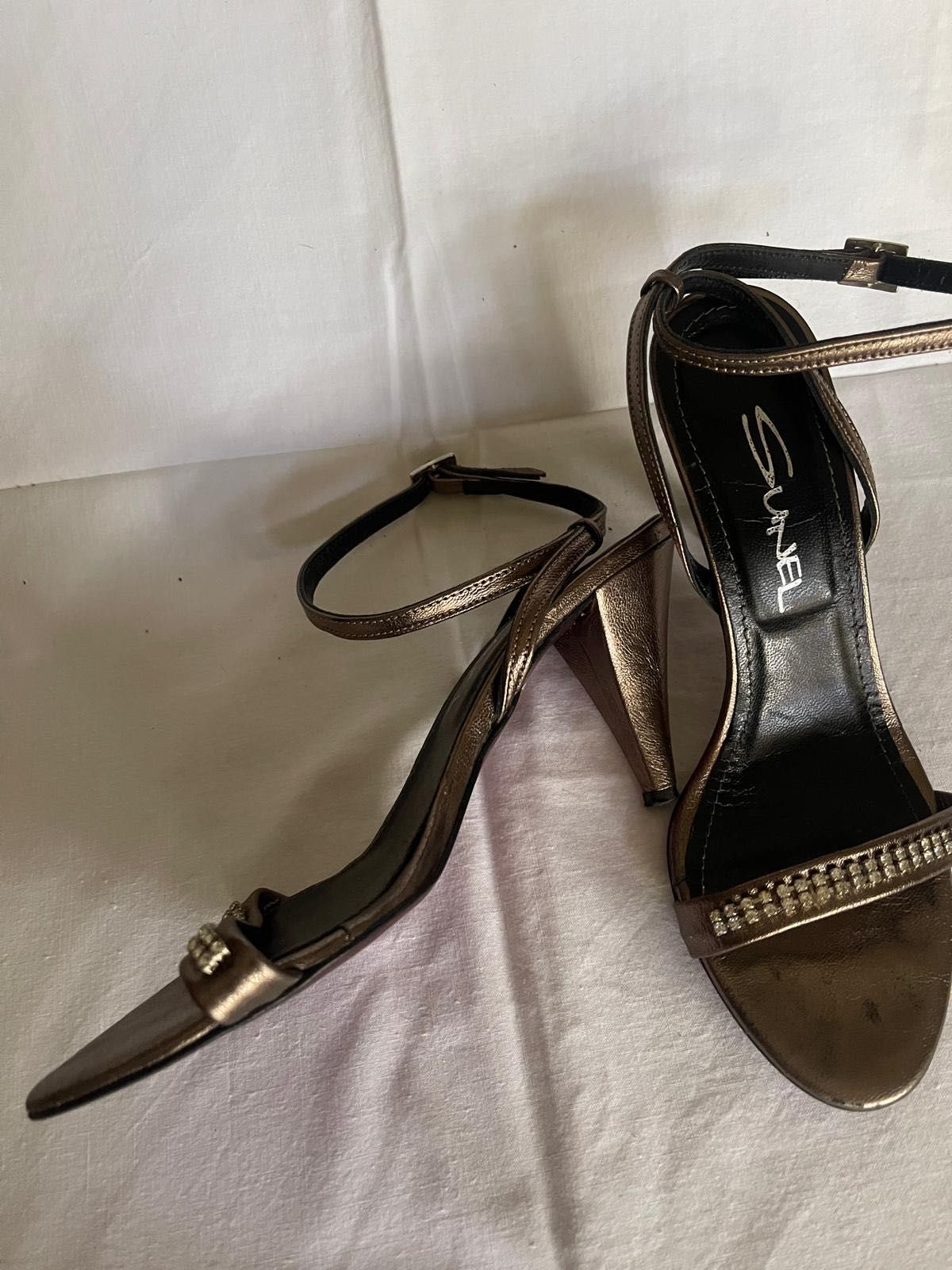 Sandalias com brillantes