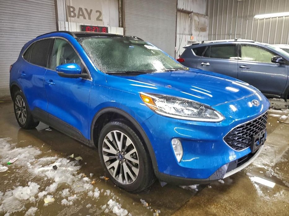 Ford Escape Ford Kuga Escape Titanium, bardzo bogate wyposażenie 4x4, 242 km