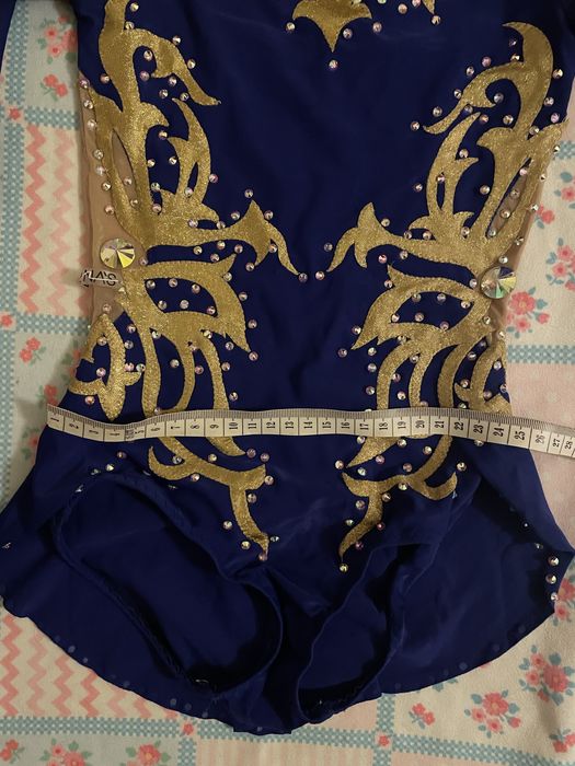 Fato de ginastica ritmica, excelente estado