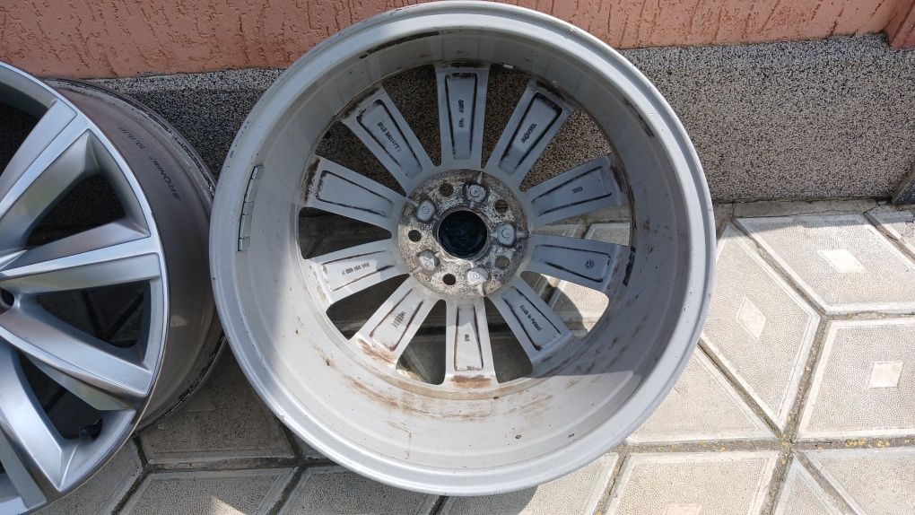 Оригінальні диски титани VW Passat 5/112 R17 vag