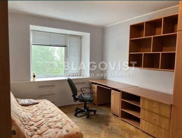 Продаж 3х кімнатної квартири, Лівобережна, Совмін, Шептицького 3-Б