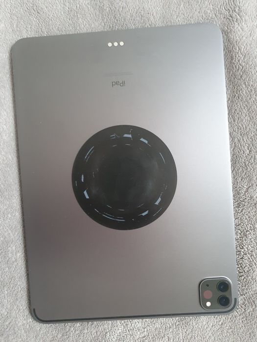 Продам ipad 11 pro m1