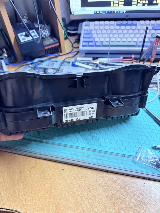 Приборна панель MFA Jetta 6