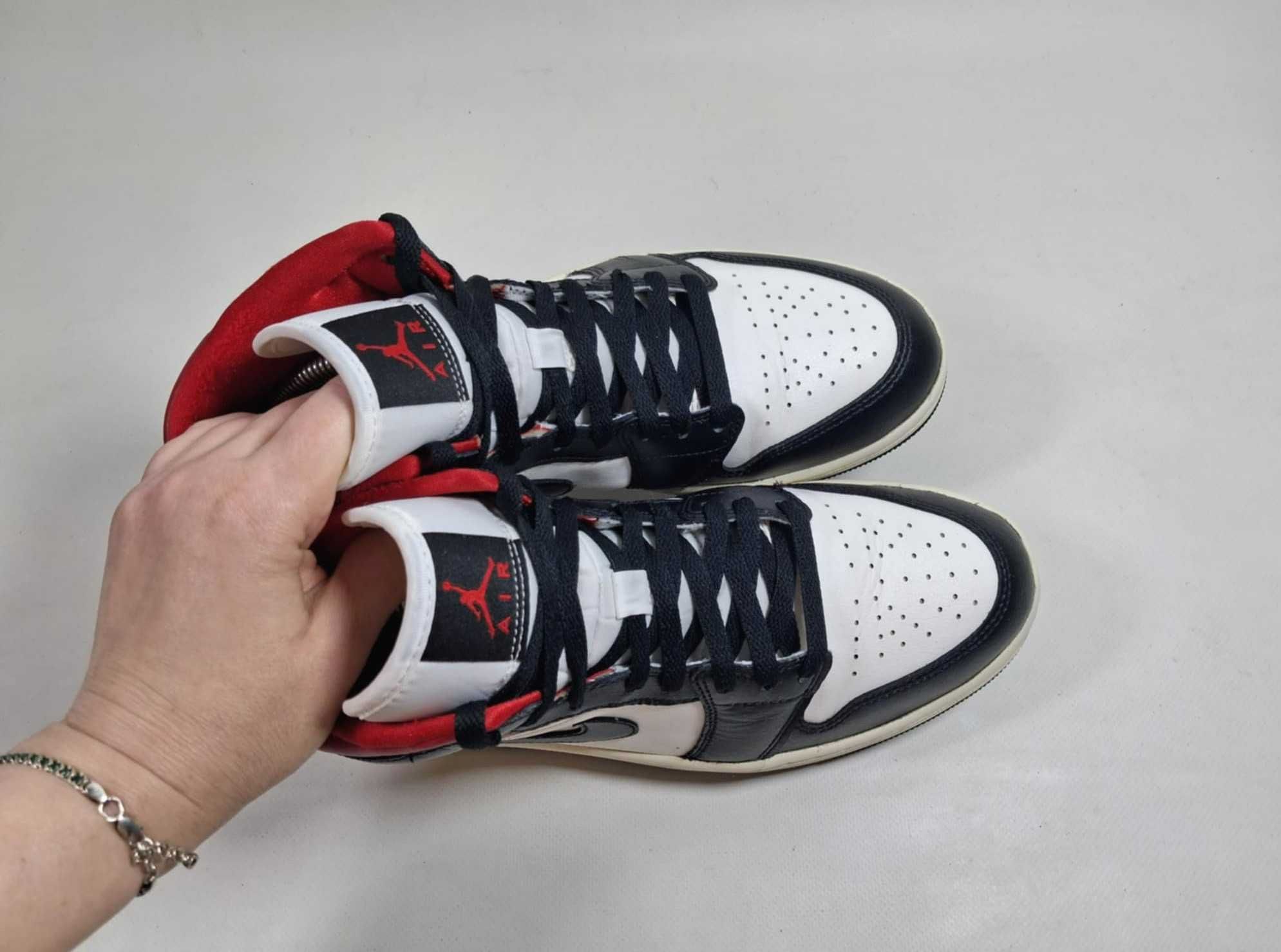 Кроссовки Nike Air Jordan Retro 1 Mid (р 42) Мужские Кожаные Оригинал