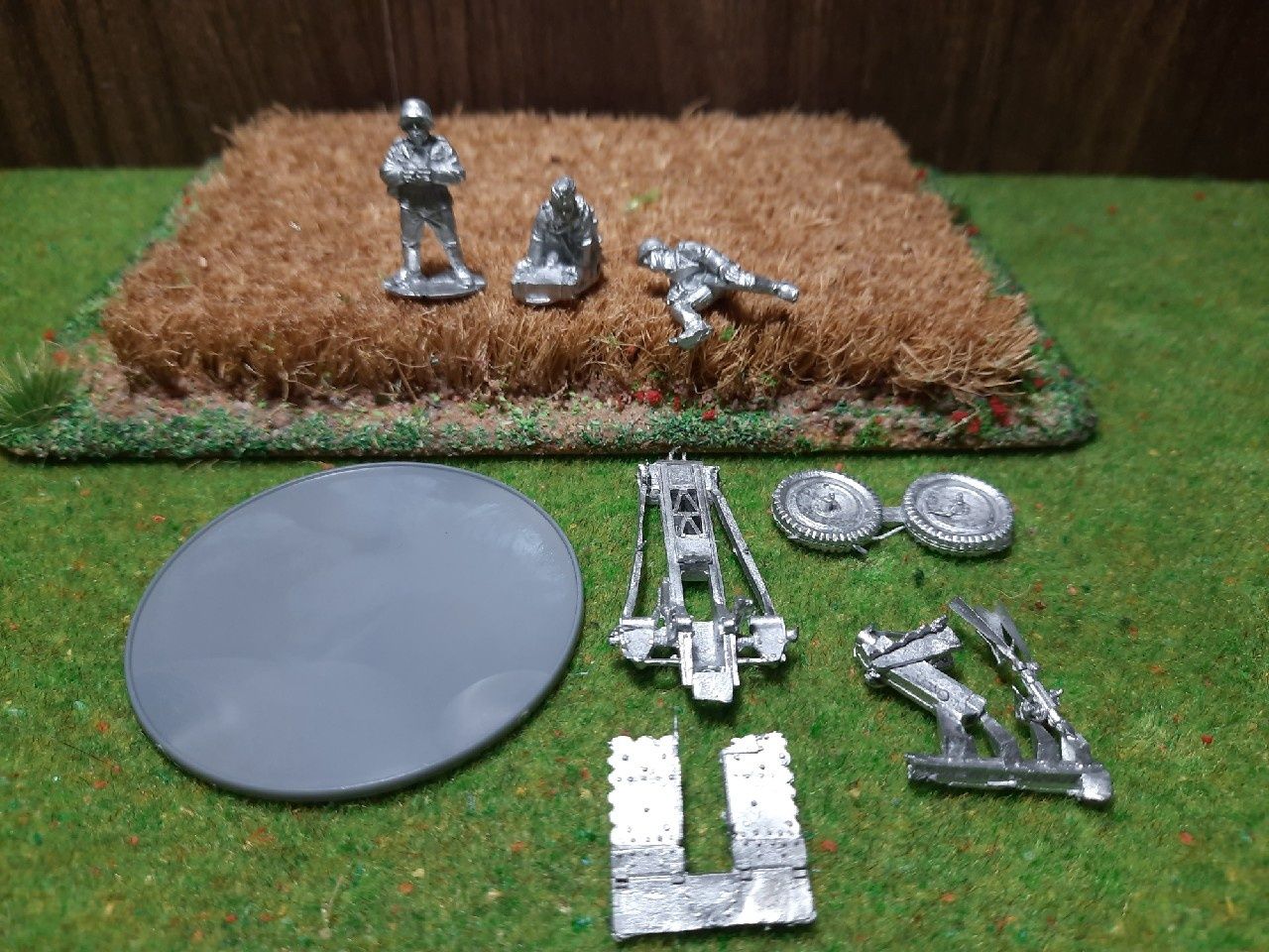 Bolt Action German LEIG 18 light artilery