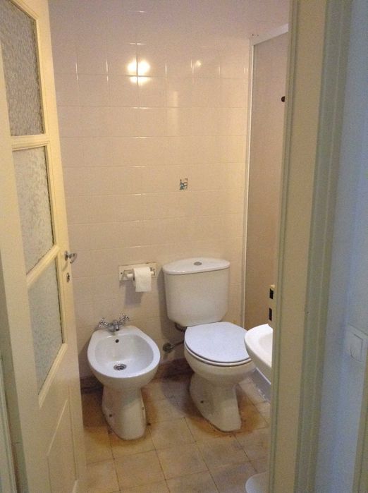 T2 dentro das muralhas às Portas de Avis