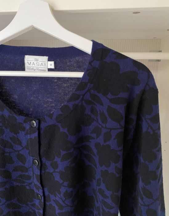 Granatowy sweter kardigan rozpinany w żakardowe wzory angora wełna M