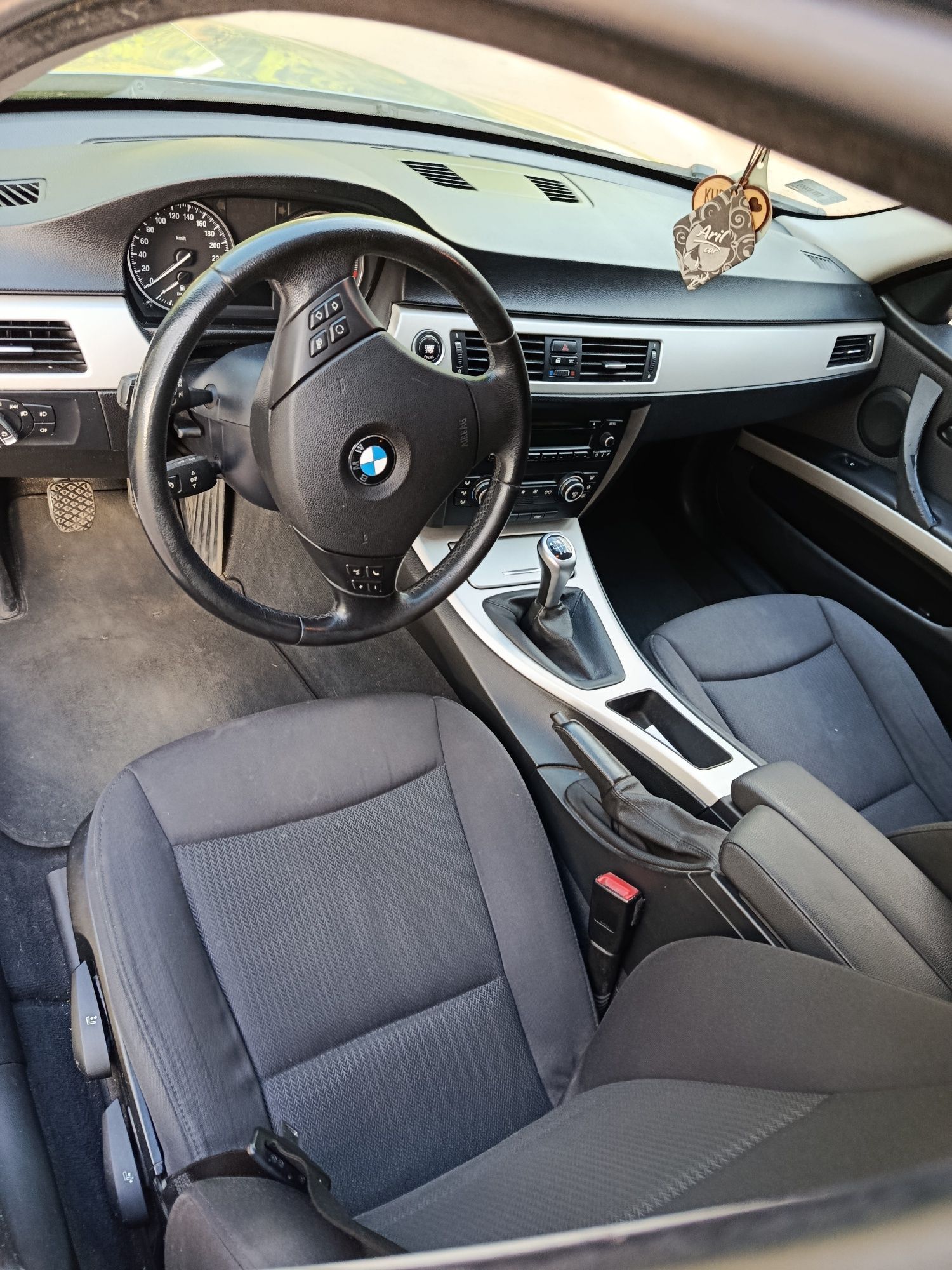 BMW 318d 143km LCi polift