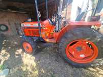 Vende-se Trator + Acessórios