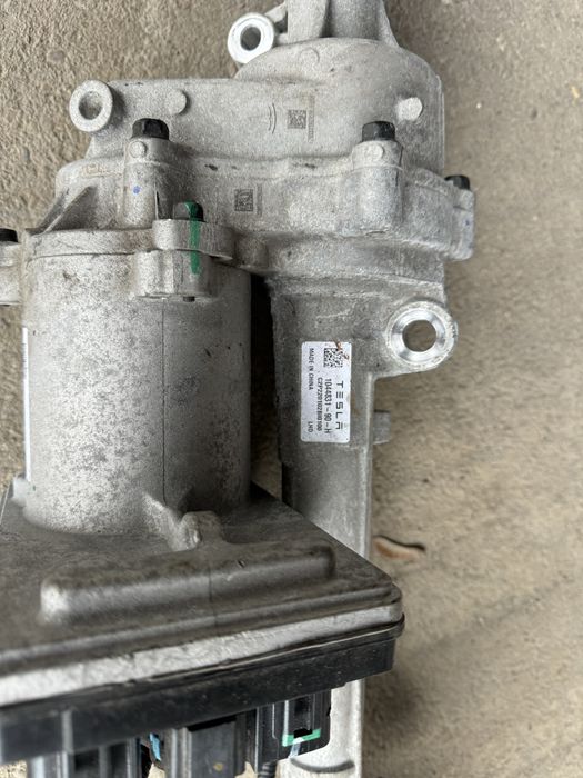 Рейки рульові tesla model 3/Y