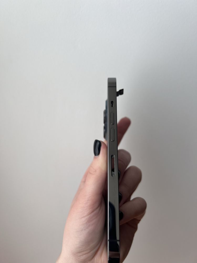 Корпус Iphone 13 pro, графіт, стан ідеал.