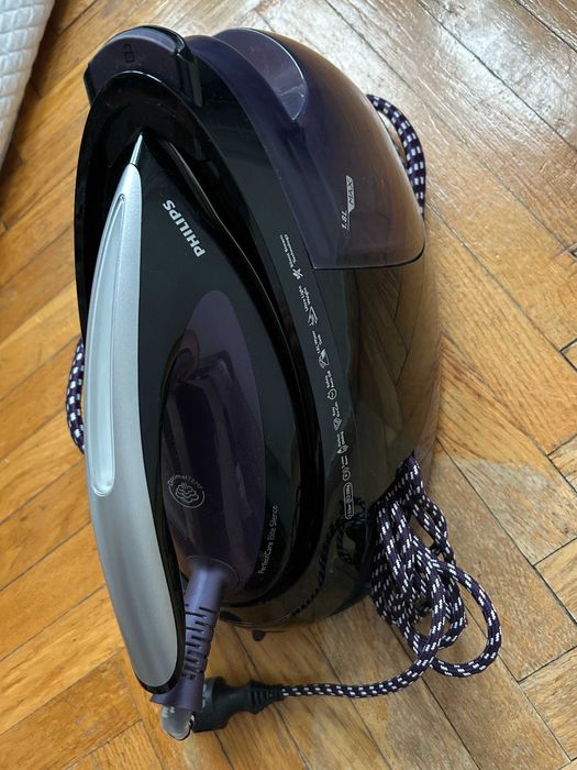 Żelazko z generatorem pary Philips Perfect Care Elite