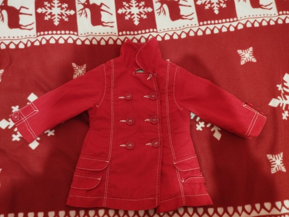 Продам пальто-ветровочку Next на девочку