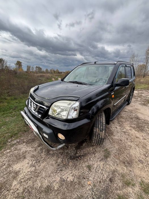Nissan X-trail 2.2 дизель механика