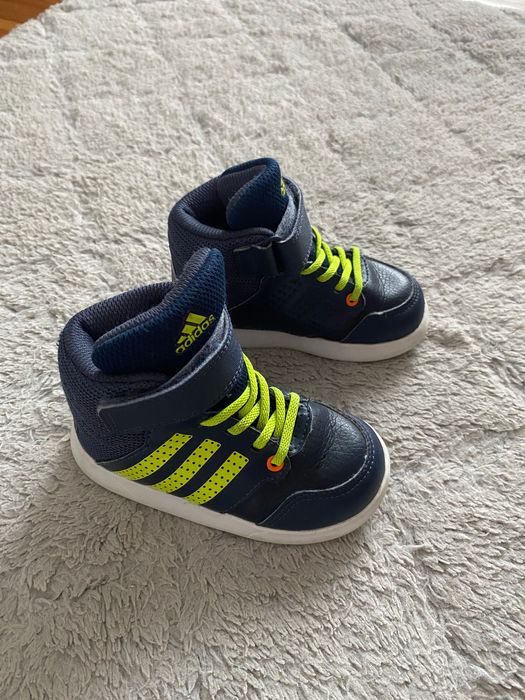 Buciki adidas, r.23