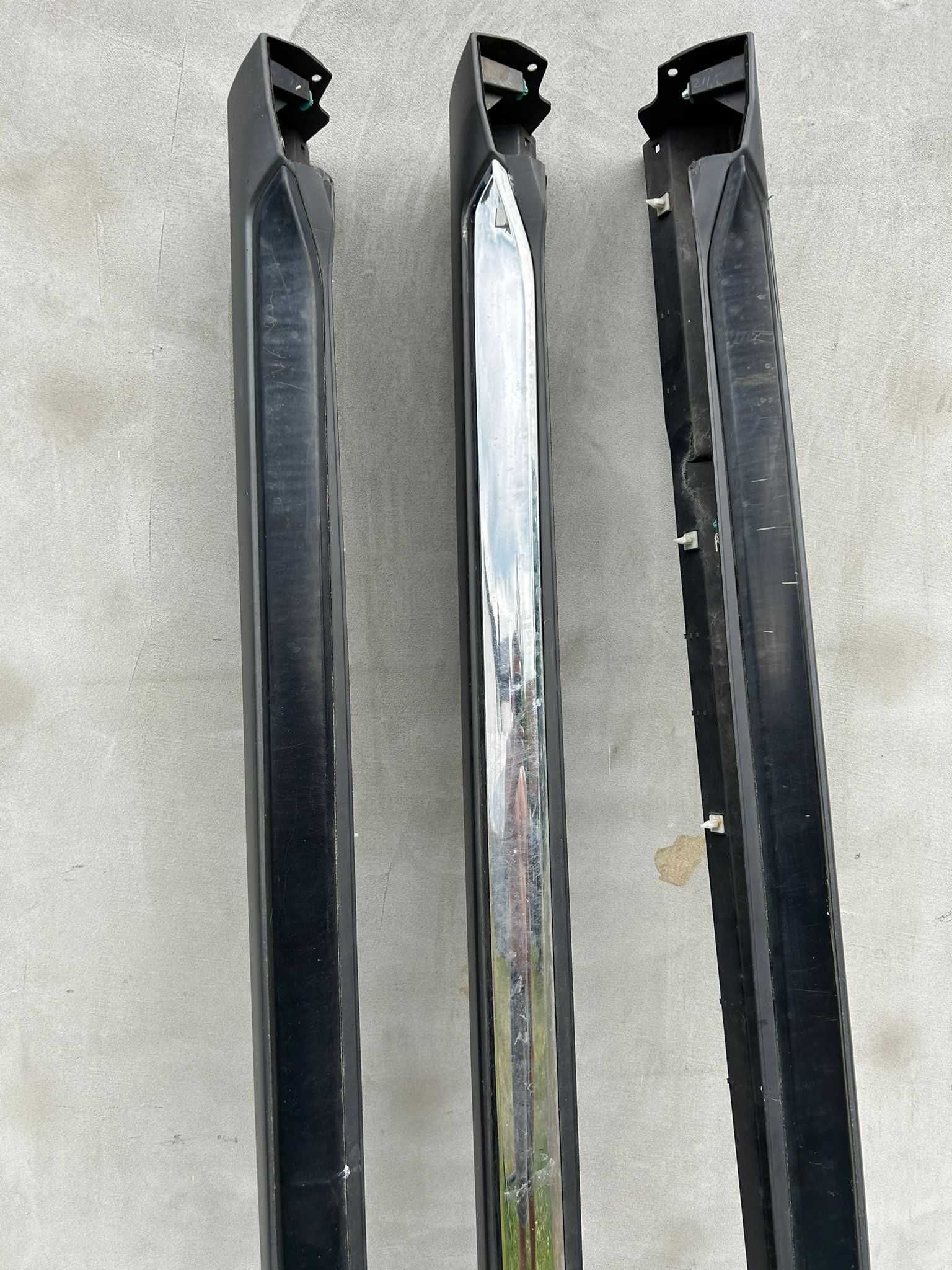 Listwa nakładka progu prawa lewa Citroen C-Crosser 4007  6512.A137