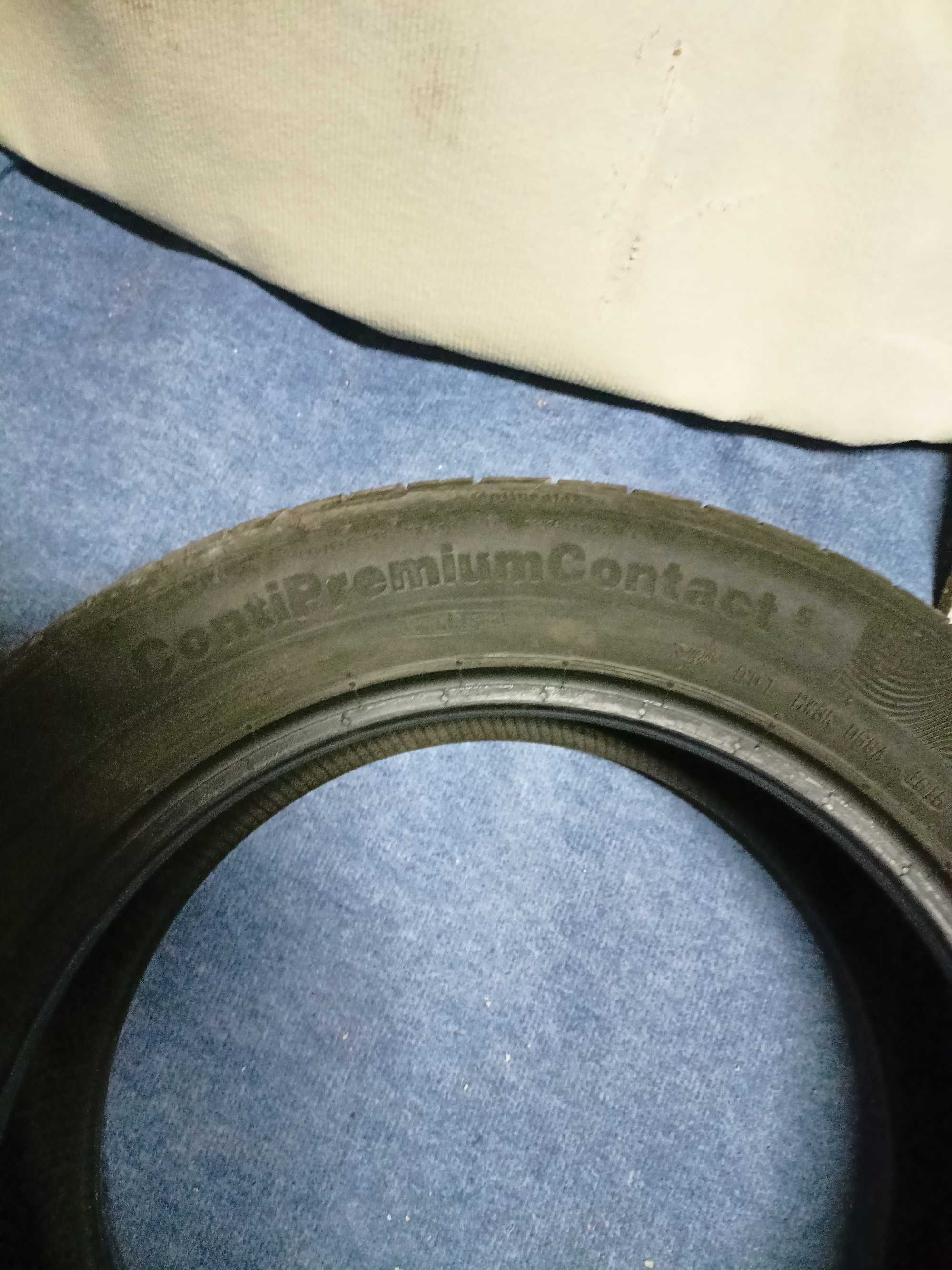 Opony letnie Continental 215/55R17 w bardzo dobrym stanie