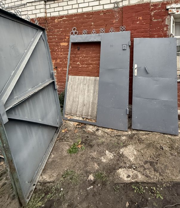 Продам ворота- распошные с калиткой