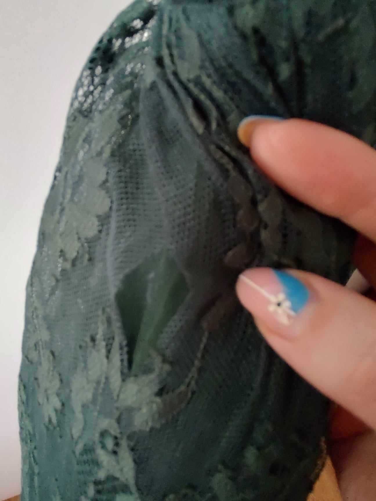 Koronkowa sukienka butelkowa zieleń r. 38 MOHITO